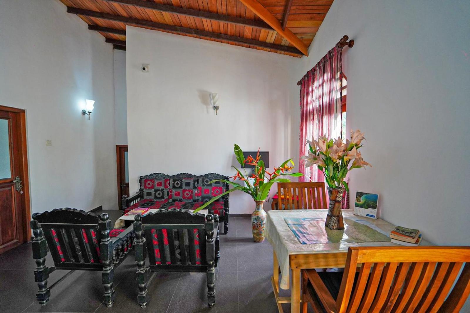 4Ty Two Homestay Galle Exterior photo